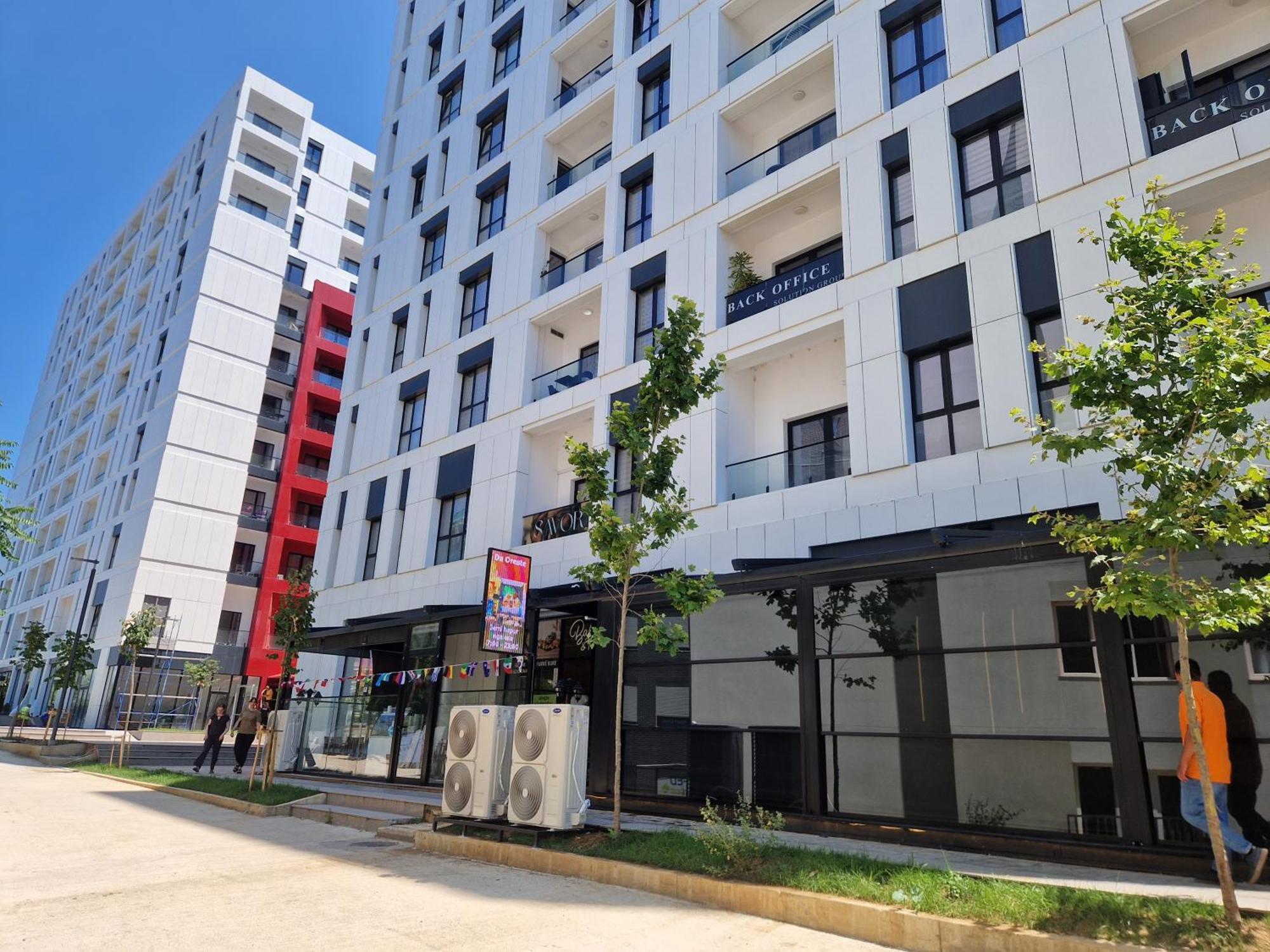 Red & White Palace Apartment Tirana Exterior foto